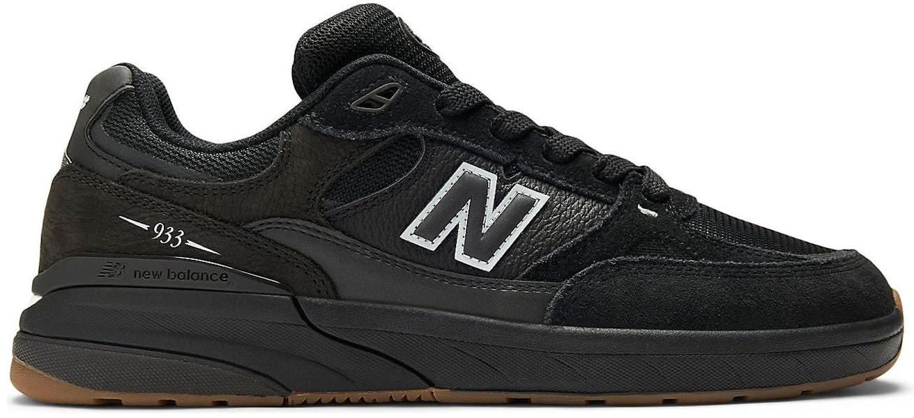 New Balance x Andrew Reynolds 933 ''Black Gum'' Kasut Hitam Getah. NM933NAP Lookbook New Balance x Andrew Reynolds 933 ''Black Gum'' Kasut Hitam Getah. NM933NAP