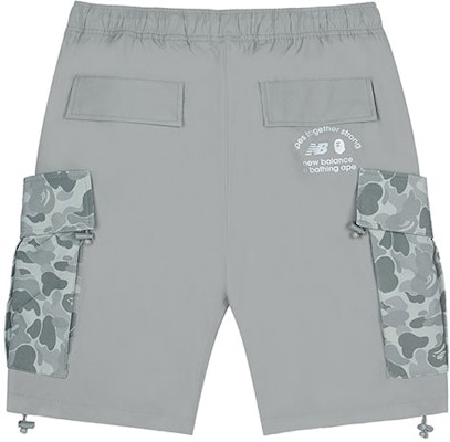 New Balance x BAPE 灰色迷彩口袋工裝短褲休閒款式。 BASP6000-GYX Lookbook New Balance x BAPE 灰色迷彩口袋工裝短褲休閒款式。 BASP6000-GYX