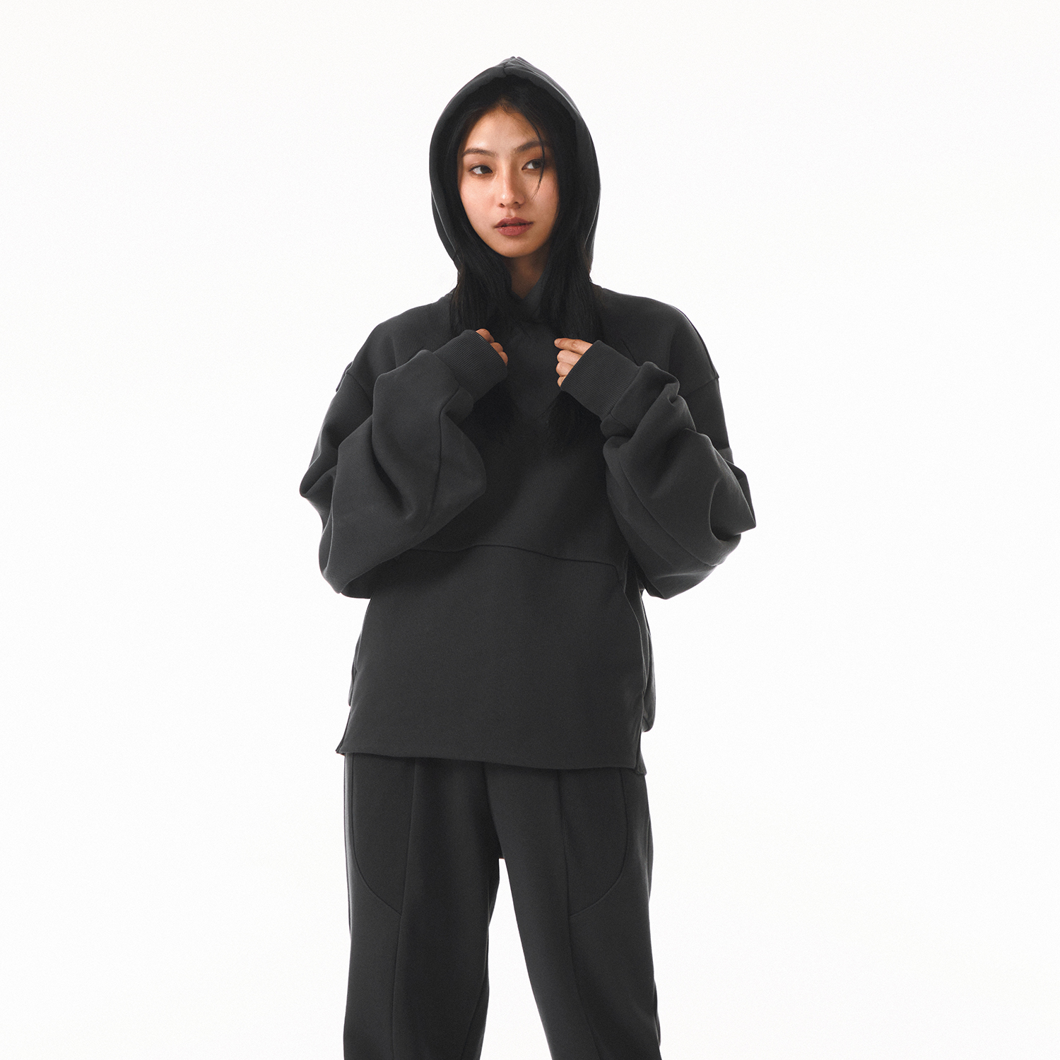 New Balance LiangDong Unisex Hoodie Black - Gender Neutral, Minimal Logo Design NCE17053-DKG 圖 7