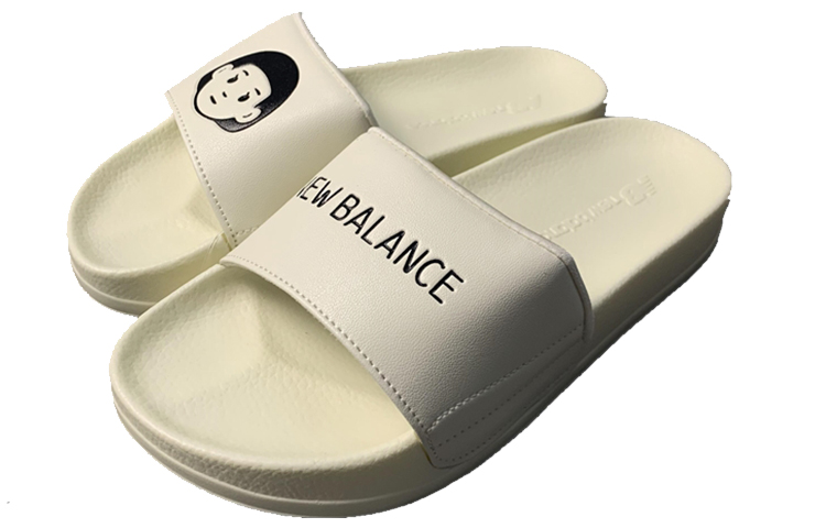 Lookbook New Balance x Noritake Slippers ''Meisjespatroon'' NBRJ9S104N-YC