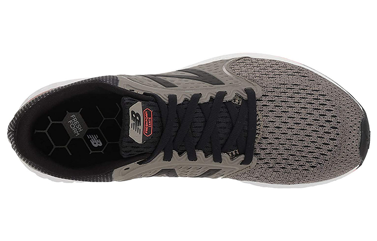Lookbook New Balance Zante v4 Grau Sneakers MZANTMF4