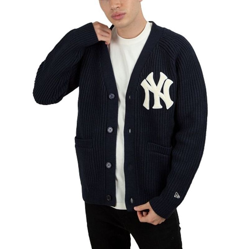 Lookbook New Era FW22 Navy V-Neck Button-Up Logo Print Sweater Unisex Casual Wear 13338685-NVY