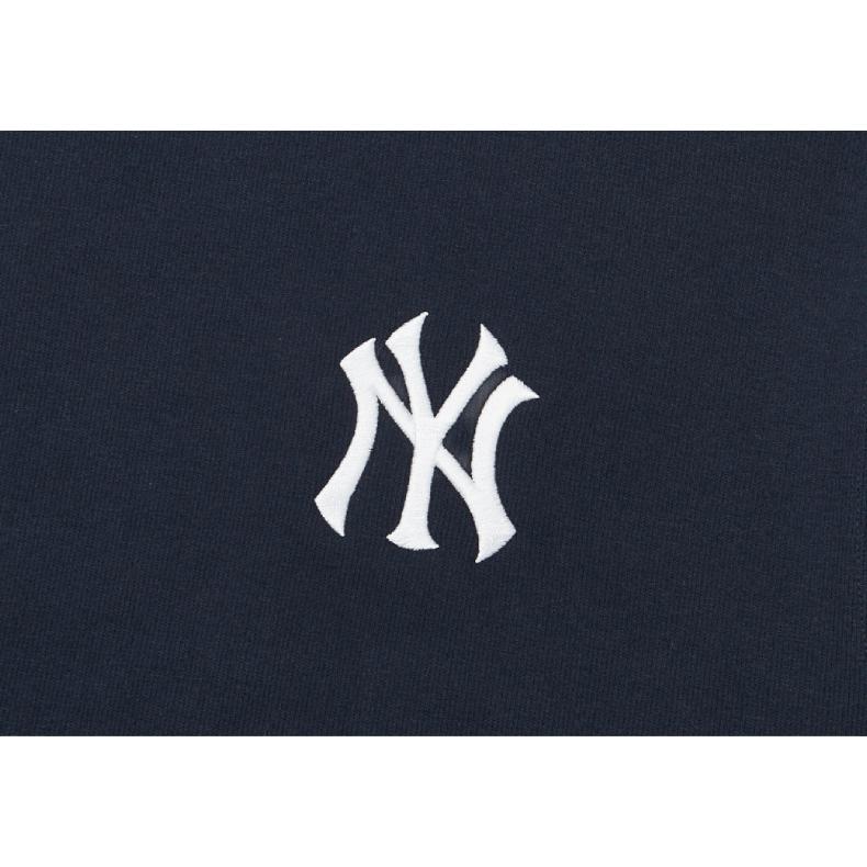 Shop New Era FW25 MLB Yankees Letter Logo Crewneck Sweater Unisex韩国版 Casual Fit 14726735