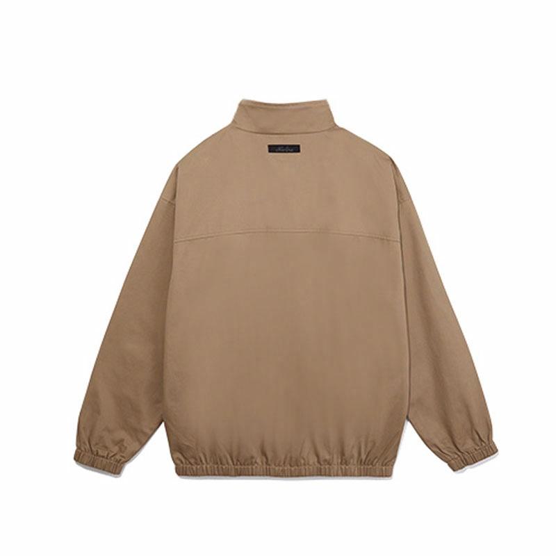 Shop ニューエラ ルーズフィット カジュアル レタープリント ユーティリティジャケット ユニセックス カーキ 14529190