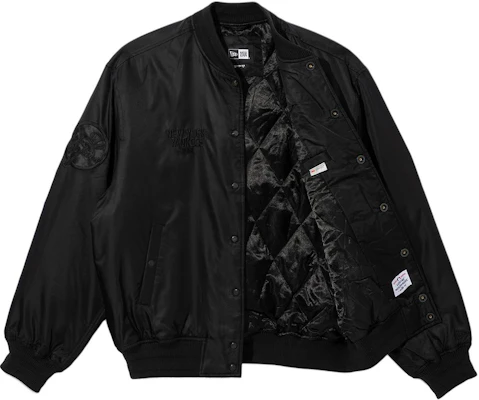 New Era MLB 黑色男女棒球領口長袖扣襟外套 14397945 Lookbook New Era MLB 黑色男女棒球領口長袖扣襟外套 14397945