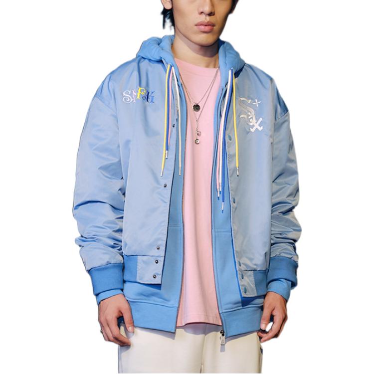 Shop New Era MLB 男女藍色字母刺繡棒球外套 13429791