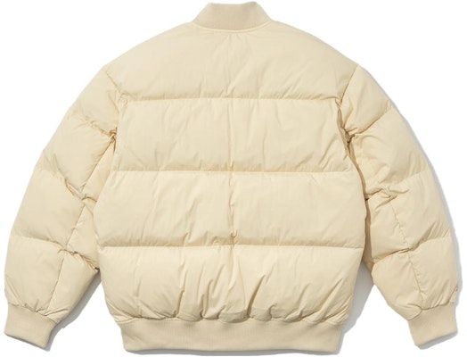 New Era 素色加大羽絨外套 男女通用拉鍊款 13781125 Lookbook New Era 素色加大羽絨外套 男女通用拉鍊款 13781125