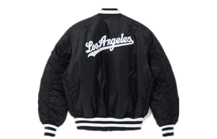 Lookbook New Era SS22 MLB 雙面Logo版型寬鬆棒球外套 男女 黑色 13026032