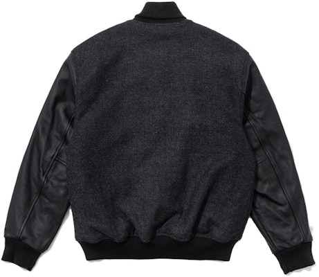 뉴에라 SS23 블랙 캐주얼 오버사이즈 릴렉스 칼라 자켓 유니섹스. 13944728 Lookbook 뉴에라 SS23 블랙 캐주얼 오버사이즈 릴렉스 칼라 자켓 유니섹스. 13944728