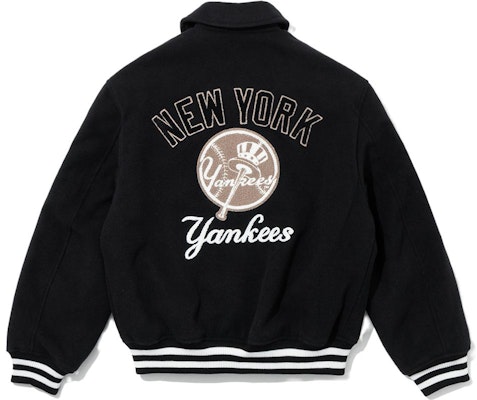 New Era SS23 MLB 洋基隊卡通動物字母黑色寬鬆Polo外套 男女適用 13944733 Lookbook New Era SS23 MLB 洋基隊卡通動物字母黑色寬鬆Polo外套 男女適用 13944733