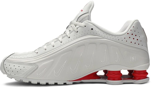 ネイマールJr.×ナイキ ショックスR4 プラチナムティント BV1387-002 Lookbook ネイマールJr.×ナイキ ショックスR4 プラチナムティント BV1387-002