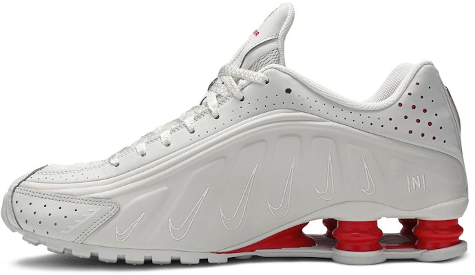 Neymar Jr. x Nike Shox R4 'Platinum Tint' BV1387-002 Lookbook Neymar Jr. x Nike Shox R4 'Platinum Tint' BV1387-002
