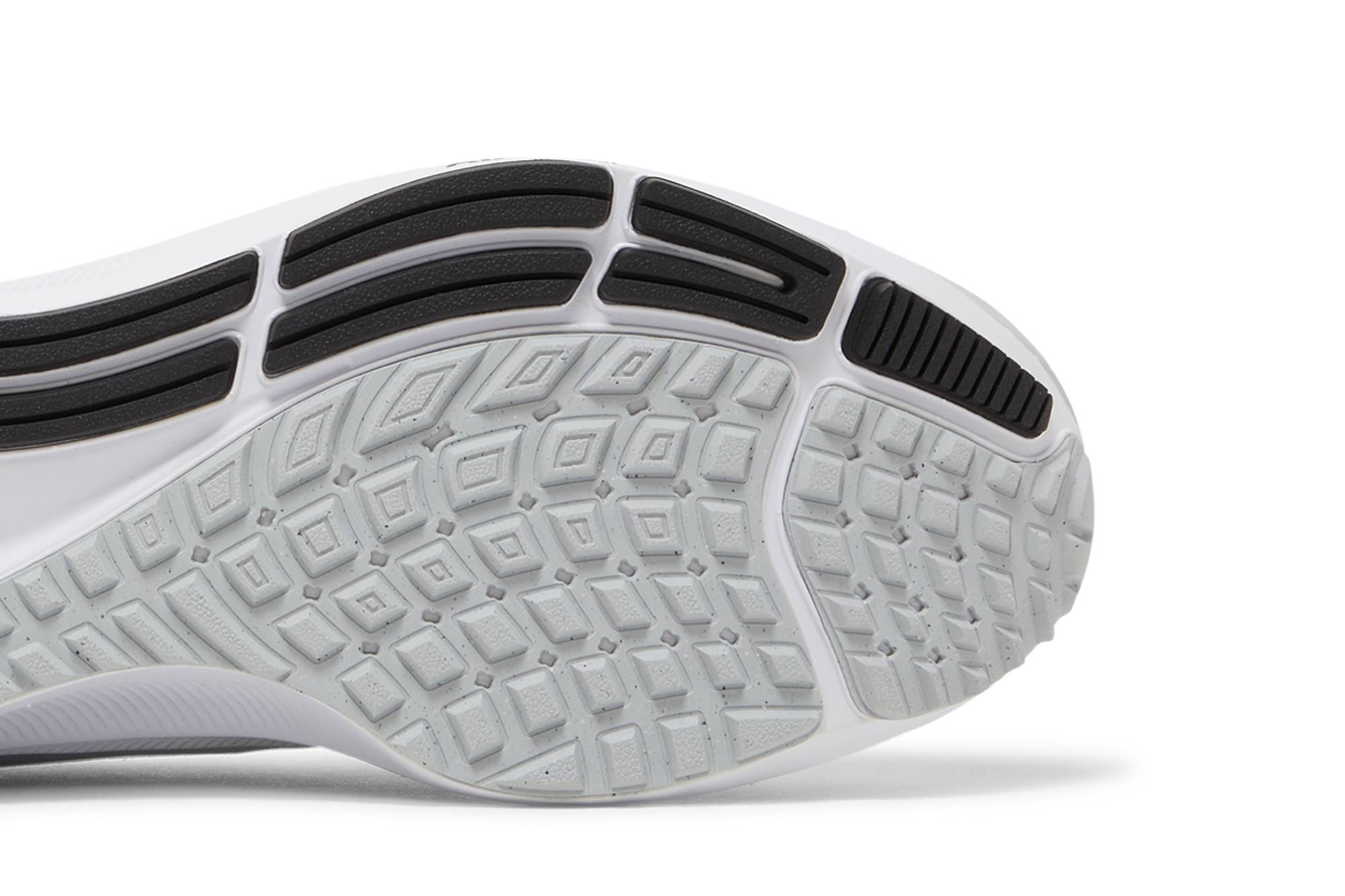 Purchase NFL x Nike Air Zoom Pegasus 38 'Las Vegas Raiders' Zapatillas Deportivas DJ0848-001