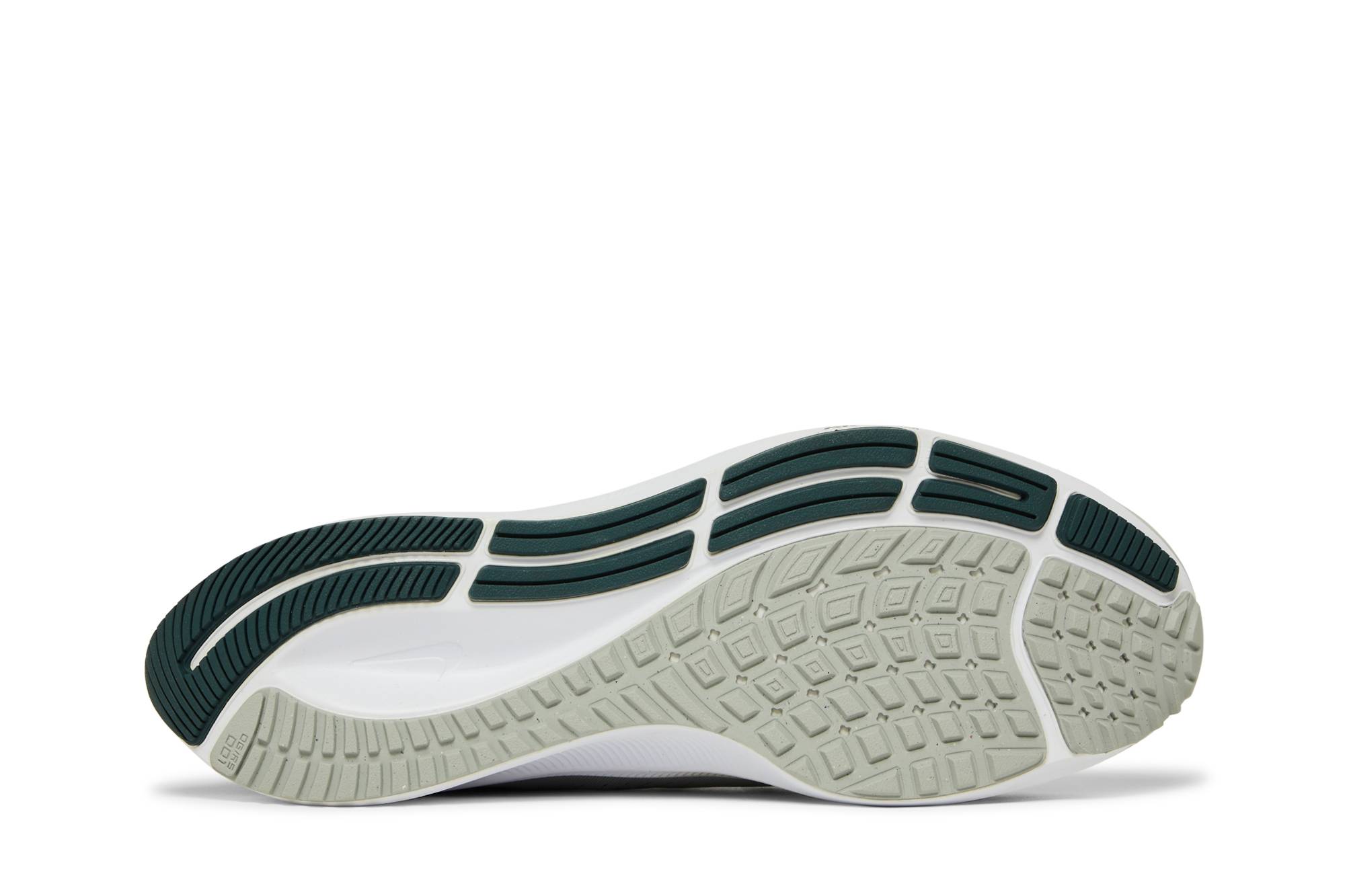 Shop NFL x 耐克Air Zoom Pegasus 38 '费城老鹰' DJ0824-001