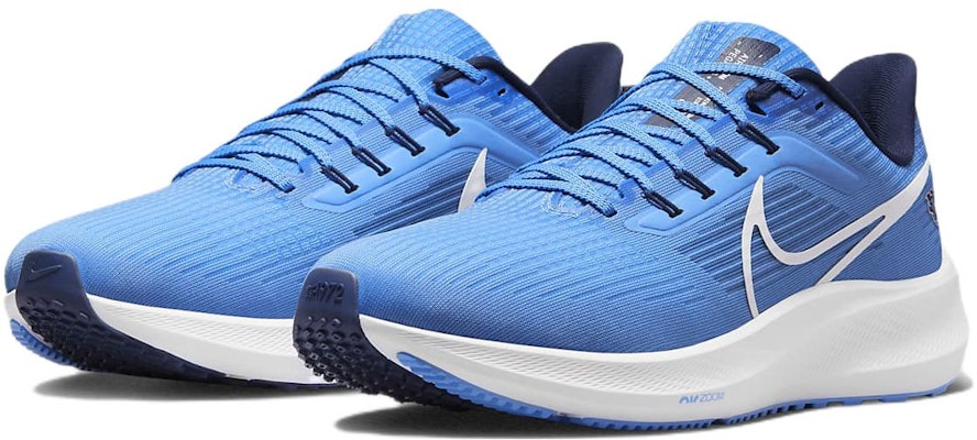 NFL x 나이키 에어 줌 페가수스 39 '타이탄즈' DR2063-400 Lookbook NFL x 나이키 에어 줌 페가수스 39 '타이탄즈' DR2063-400