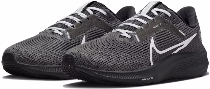 NFL x 나이키 에어 줌 페가수스 40 '레이더스' DZ5953-001 Lookbook NFL x 나이키 에어 줌 페가수스 40 '레이더스' DZ5953-001