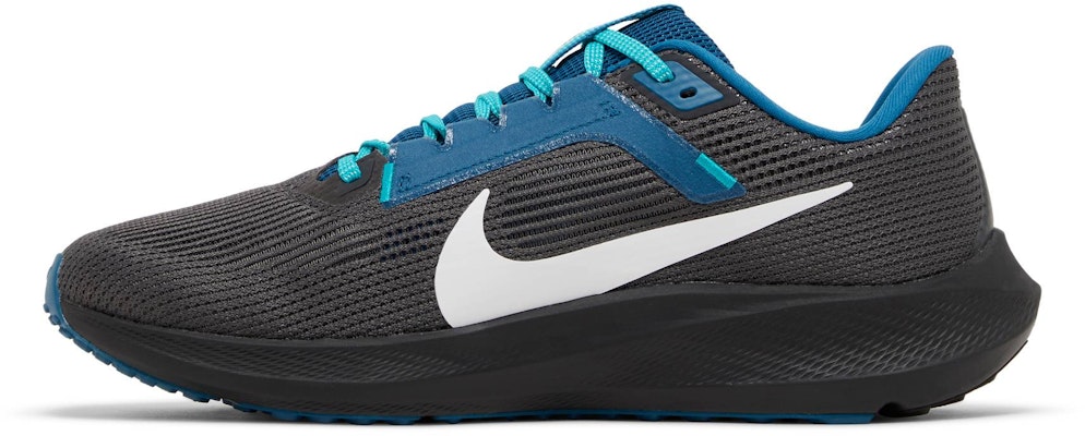 NFL x Nike Air Zoom Pegasus 40 'Miami Dolphins' - Sepatu Lari Pria Terbaru DZ5997-001 Lookbook NFL x Nike Air Zoom Pegasus 40 'Miami Dolphins' - Sepatu Lari Pria Terbaru DZ5997-001