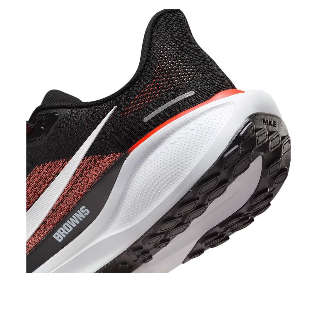 Shop NFL x Nike Air Zoom Pegasus 41 ''Cleveland Browns'' Kasut Sukan Lelaki. IB3202-800