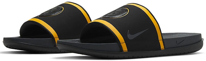 Nike Offcourt "NFL 匹茲堡鋼人" 黑黃 拖鞋
Nike Offcourt "NFL Pittsburg 鋼鐵人" 黑黃 拖鞋 Lookbook Nike Offcourt "NFL 匹茲堡鋼人" 黑黃 拖鞋
Nike Offcourt "NFL Pittsburg 鋼鐵人" 黑黃 拖鞋