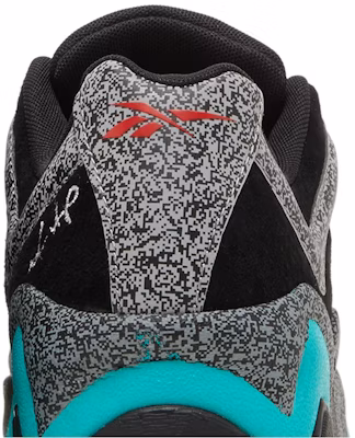 Nice Kicks x Reebok Kamikaze 2 Low 'White Black' H01319 Sizing Nice Kicks x Reebok Kamikaze 2 Low 'White Black' H01319
