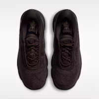 Shop Nike 24.7「海豹棕/可可棕」 IX5166-200