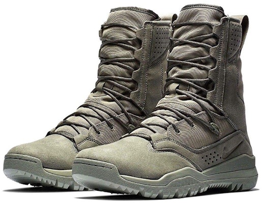 Nike SFB Field 2 8' 耐磨防滑 高筒戶外健行鞋 軍綠 Lookbook Nike SFB Field 2 8' 耐磨防滑 高筒戶外健行鞋 軍綠