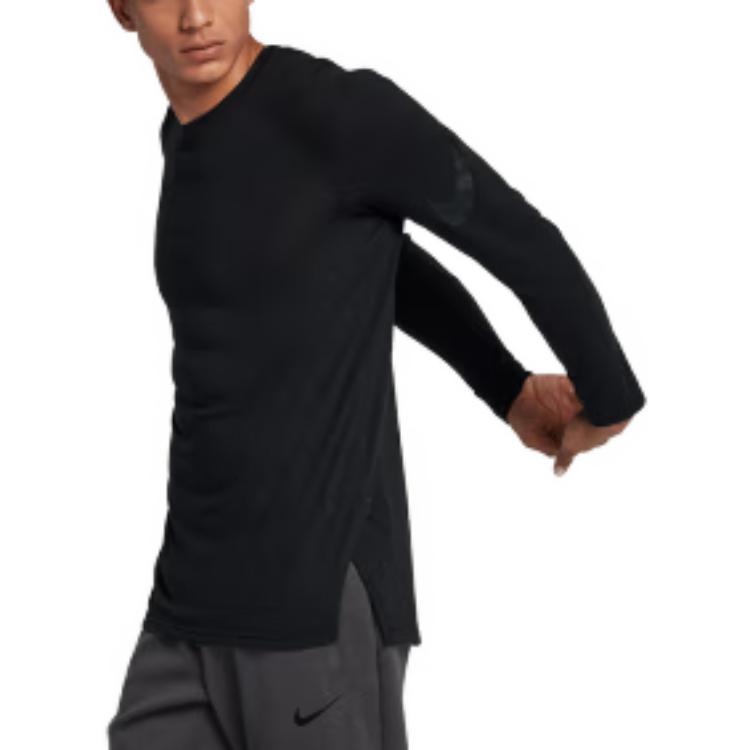 Lookbook Nike 黑色長袖圓領休閒運動針織T恤 891602-010