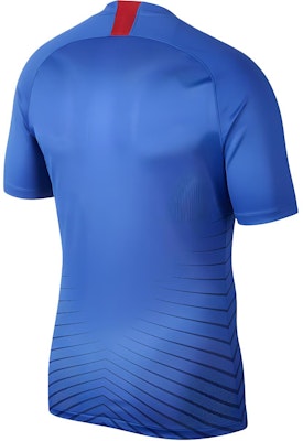 Nike Blue Embroidered Logo Comfortable Casual Short-Sleeve Soccer Jersey. AR4504-481 Lookbook Nike Blue Embroidered Logo Comfortable Casual Short-Sleeve Soccer Jersey. AR4504-481