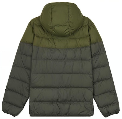 Chaqueta Acolchada Verde Oliva Nike con Logo y Capucha con Cremallera. DV0754-326 Lookbook Chaqueta Acolchada Verde Oliva Nike con Logo y Capucha con Cremallera. DV0754-326