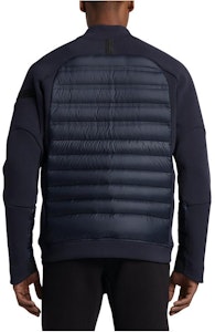 Nike 拼布立領羽絨外套 藍色 806846-451 Lookbook Nike 拼布立領羽絨外套 藍色 806846-451