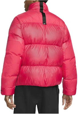 耐克红色全拉链立领加厚夹克 DD6978-643 Lookbook 耐克红色全拉链立领加厚夹克 DD6978-643