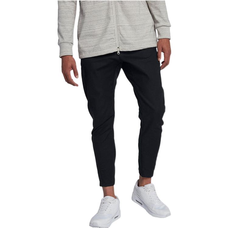 Lookbook Nike Celana Training Warna Solid Hitam 886167-010