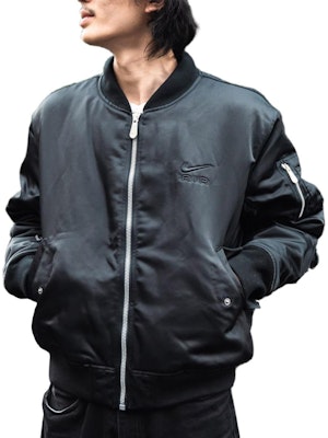 Nike Jaket Bomber Zip-Up Warna Hitam Pejal DV9892-010 Shop Nike Jaket Bomber Zip-Up Warna Hitam Pejal DV9892-010