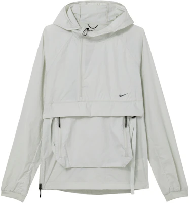 Nike A P S 輕量防水連帽外套 - 淺銀色 FN3873-034 Order Nike A P S 輕量防水連帽外套 - 淺銀色 FN3873-034