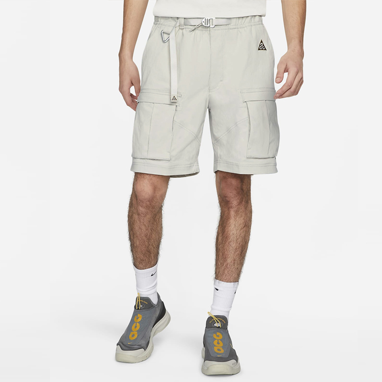 Cheap Nike ACG Cargo Jogger Pants dengan Poket Boleh Ditanggal Warna Light Bone. CV0656-072