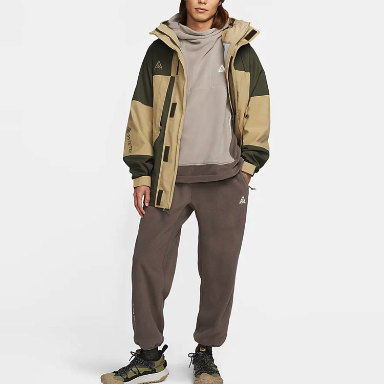 Shop Nike ACG "Wolf Tree" Logo Pullover Lengan Panjang Sweatshirt Abu-Abu DQ5780-087