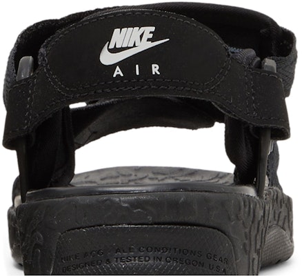 Nike ACG Air Deschutz+ 'Hitam Kelabu' DO8951-001 1