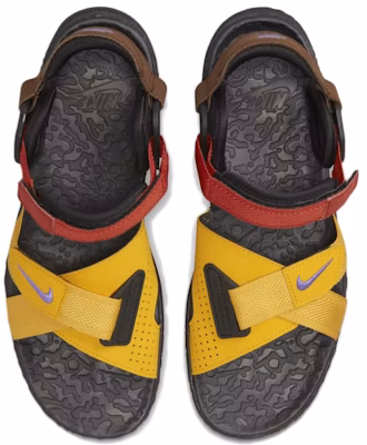 ナイキ ACG エア デシューツ+ "ソーラーフレア" DO8951-700 Lookbook ナイキ ACG エア デシューツ+ "ソーラーフレア" DO8951-700