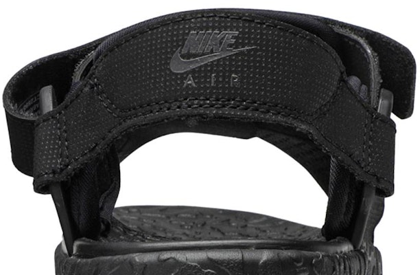 Nike ACG Air Deschutz 'Hitam Off Noir' CT2890-005 Sizing Nike ACG Air Deschutz 'Hitam Off Noir' CT2890-005