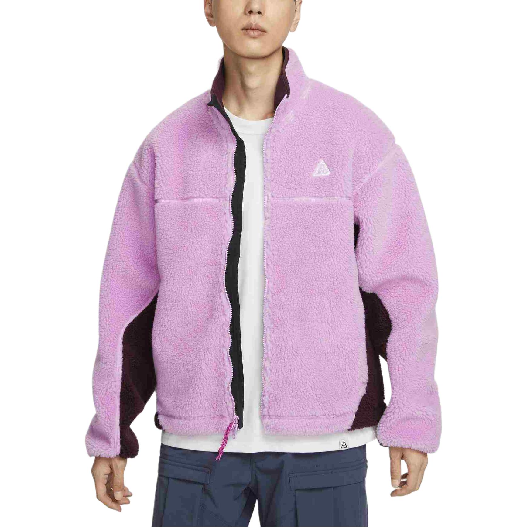Shop Nike ACG 刺繡字母粉色抓毛外套 保暖舒適戶外穿搭 FV8654-632