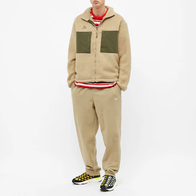 나이키 ACG 로고 플리스 재킷 컬러블록 포켓 - 카키 CT2949-247 Lookbook 나이키 ACG 로고 플리스 재킷 컬러블록 포켓 - 카키 CT2949-247