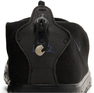 Nike ACG Moc 'Hitam' DZ3407-001 Sizing Nike ACG Moc 'Hitam' DZ3407-001