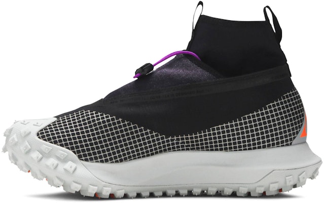 Nike ACG Mountain Fly Gore-Tex 'Hitam' CT2904-001 Lookbook Nike ACG Mountain Fly Gore-Tex 'Hitam' CT2904-001