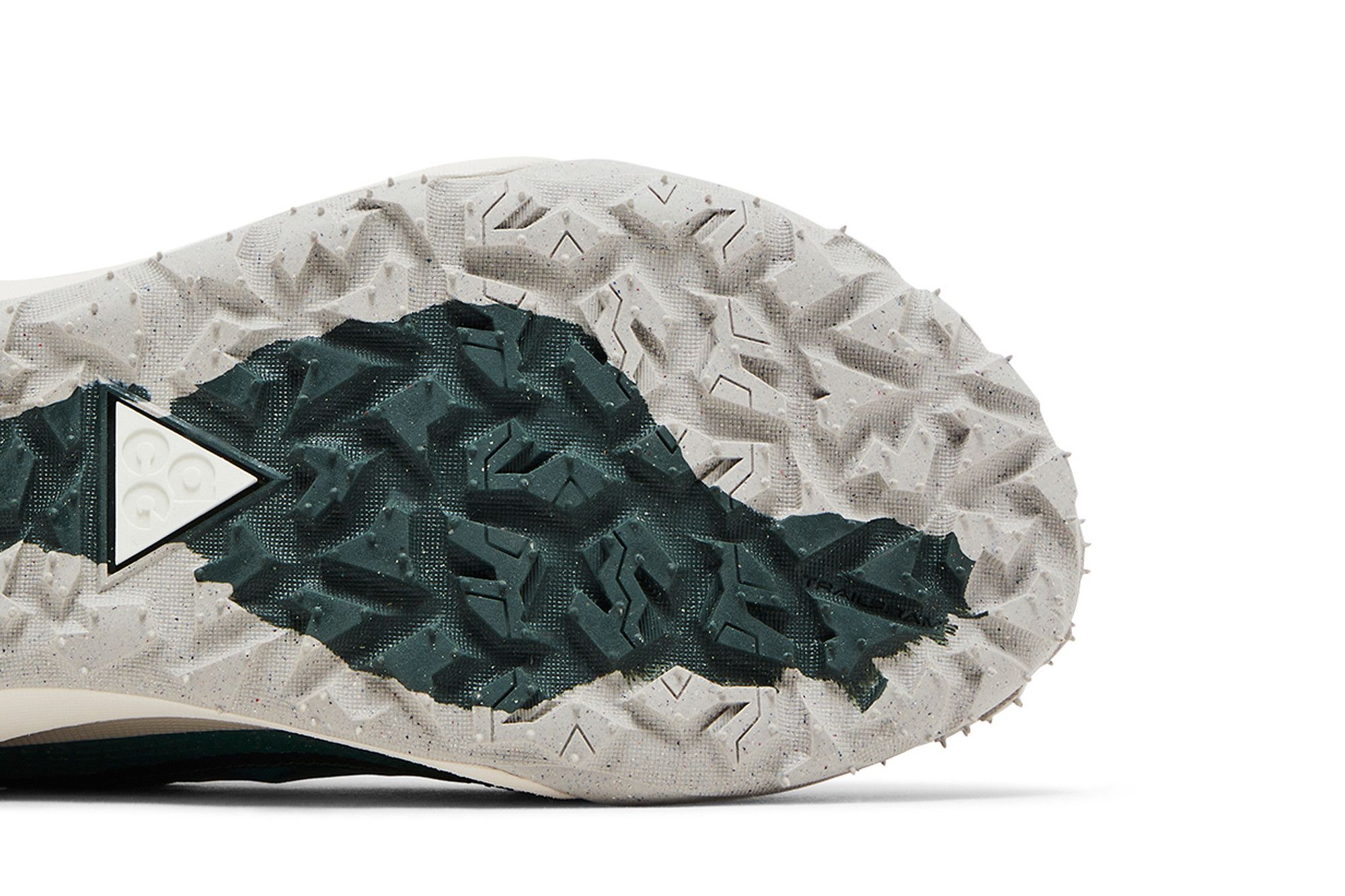 Details for Nike ACG Mountain Fly Low 2 'Verde Bosque Gris' DV7903-300