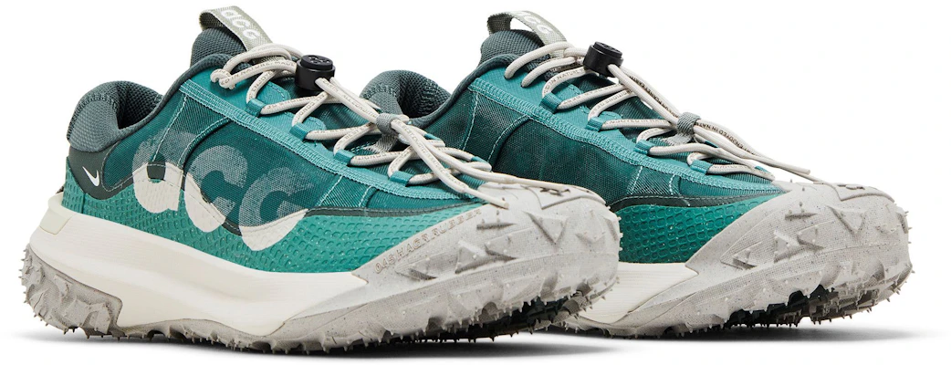 Nike ACG Mountain Fly Low 2 'Verde Bosque Gris' DV7903-300 1