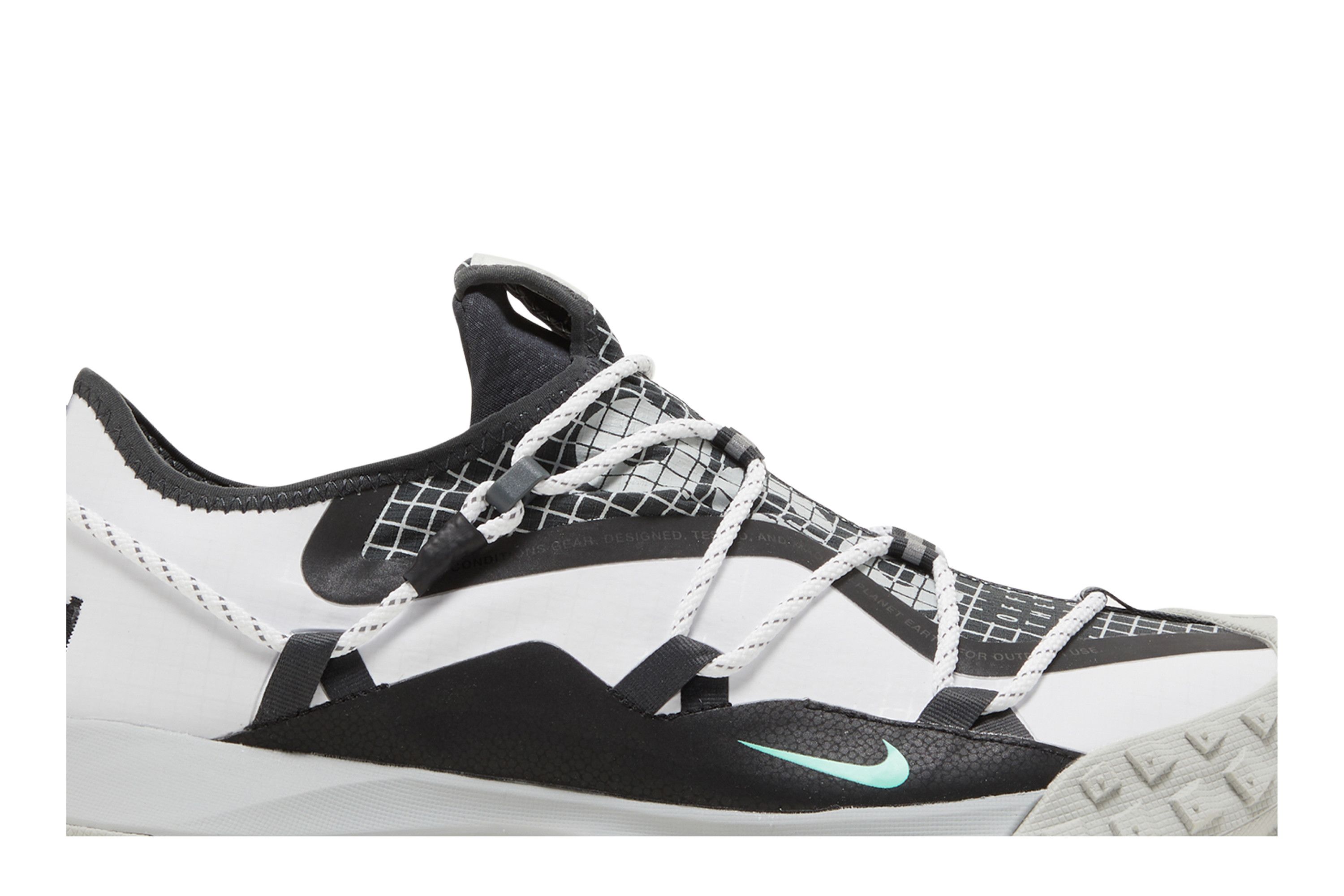 Lookbook Nike ACG Mountain Fly Low SE「白色黑雲母」DO9334-100