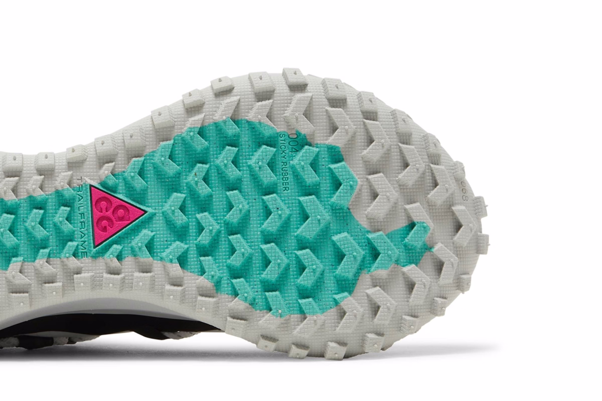 Nike ACG Mountain Fly Low SE 'White Anthracite' DO9334-100