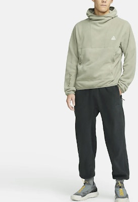 Nike ACG Polartec "Wolf Tree" Celana Fleece Hitam Musim Dingin Fit Santai. CV0659-046 Shop Nike ACG Polartec "Wolf Tree" Celana Fleece Hitam Musim Dingin Fit Santai. CV0659-046