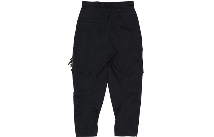 Lookbook Nike ACG Celana Zipper Multi-Pocket Utility Hitam CD7647-011