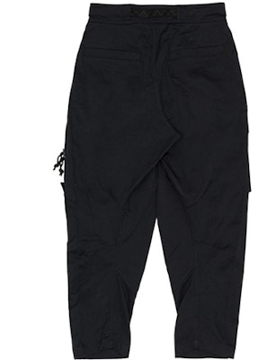 Nike ACG Celana Zipper Multi-Pocket Utility Hitam CD7647-011 Lookbook Nike ACG Celana Zipper Multi-Pocket Utility Hitam CD7647-011